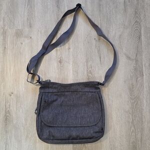 L.L. Bean Boundless Expandable Crossbody Bag Purse Tote 10 X 10